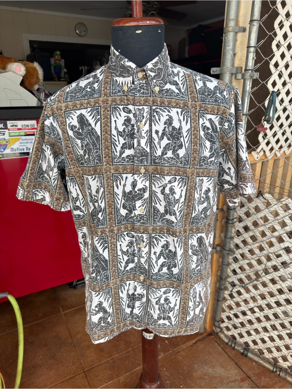 PreOwned Reyn Spooner Classic Hawaiian Print Multicolored Men's Medium